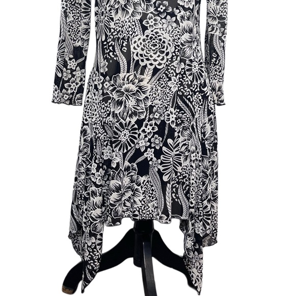 Kaktus Boho Floral Artsy Mesh Asymmetrical Tunic Top - Picture 3 of 10